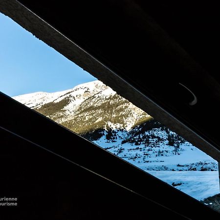 Les Chenevers Lanslevillard Camera foto